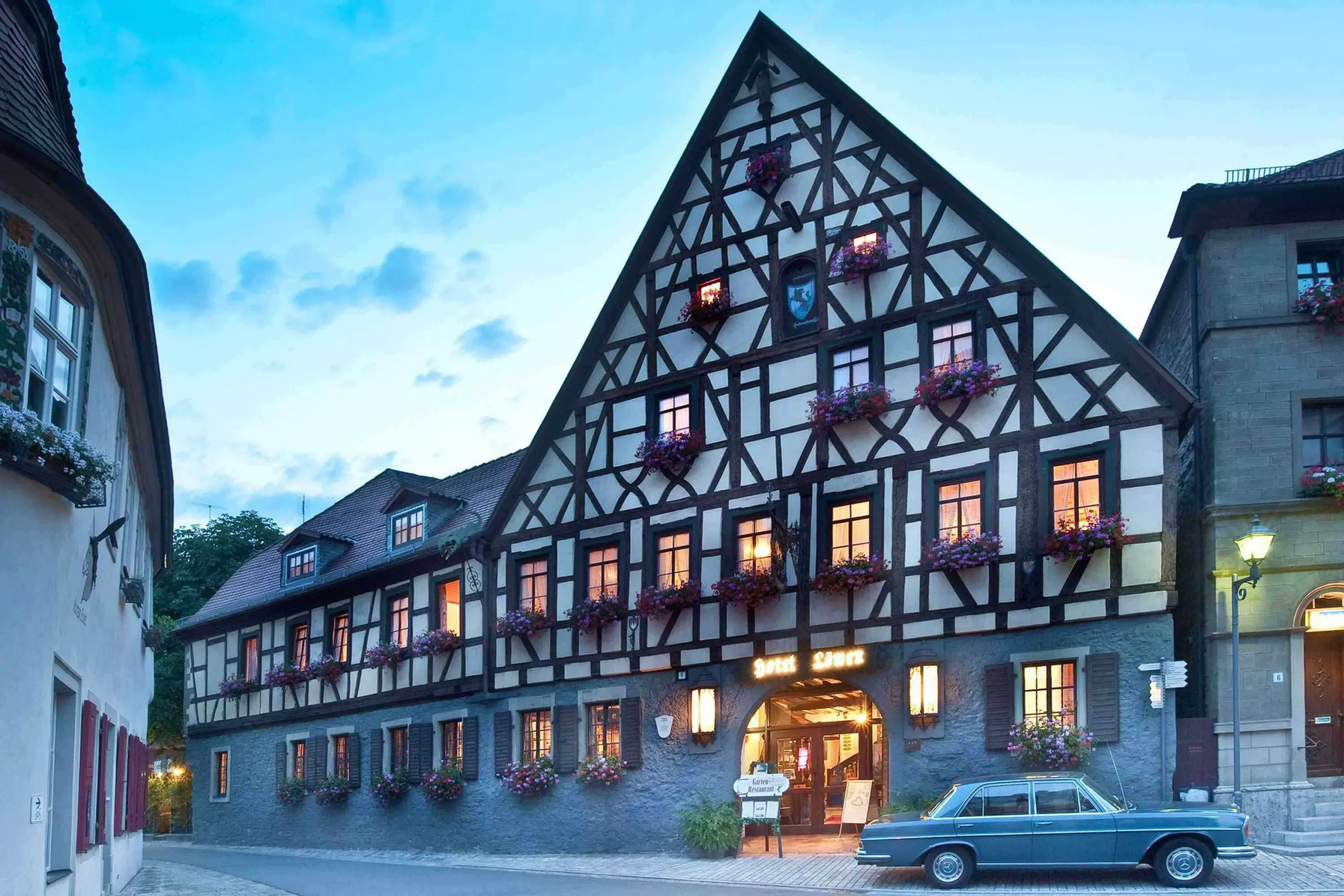 Impressum | Hotel Löwen Marktbreit Anbieterangaben